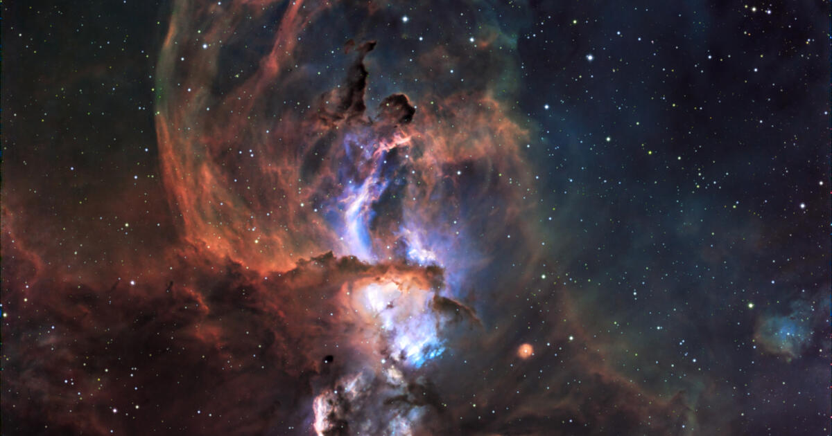 NGC3576 Emission Nebula (Statue of Liberty) | Telescope Live